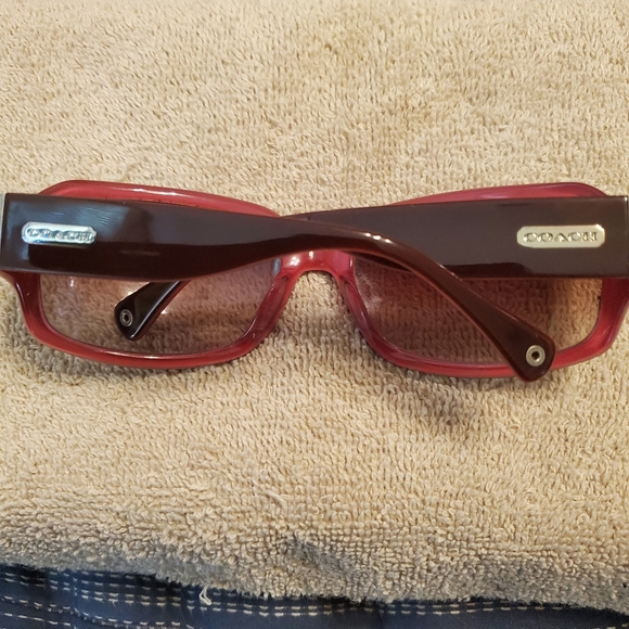 Coach sunglasses - Picture 4 of 5